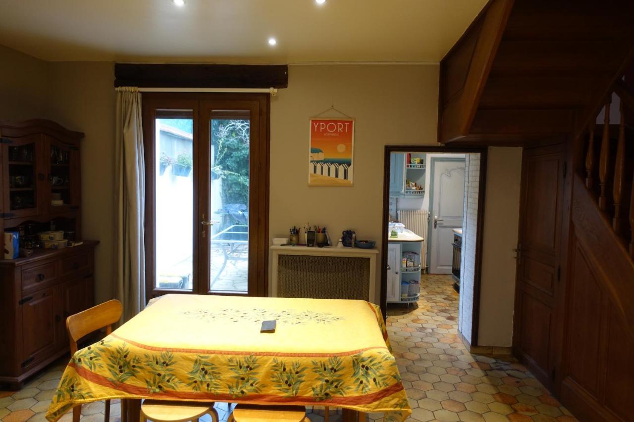 Tout Un 2Eme Etage A 300 Metres De La Mer, Chez L'Habitant ! เฟก็องป์ ภายนอก รูปภาพ